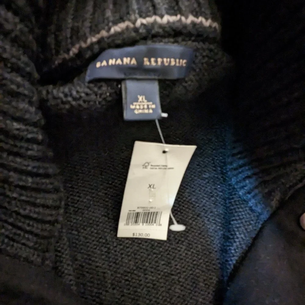 Banana Republic Men's XL Sweater Jacket with Pockets - Picture 3 of 4